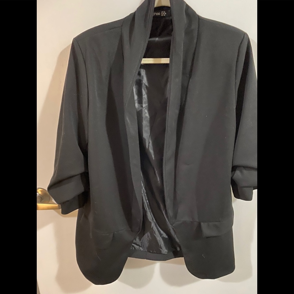 Blazer - Picture 2 of 3